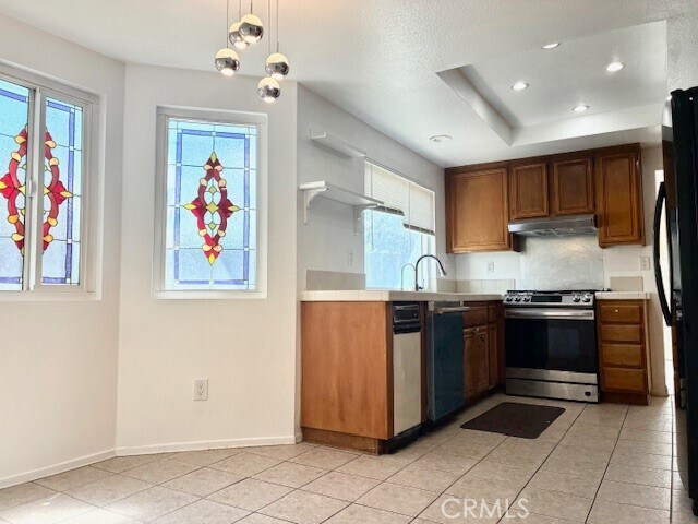 Building Photo - 15085 Alyssum Ct