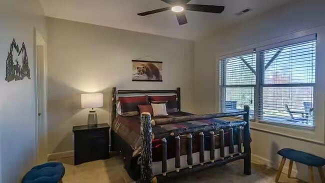 Building Photo - 966 Gibson Rd