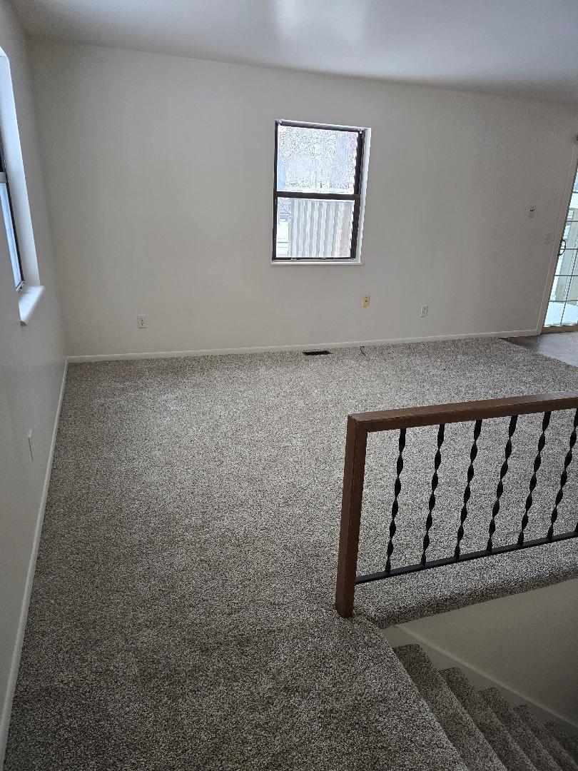 Building Photo - 3520 Oak Tree Dr