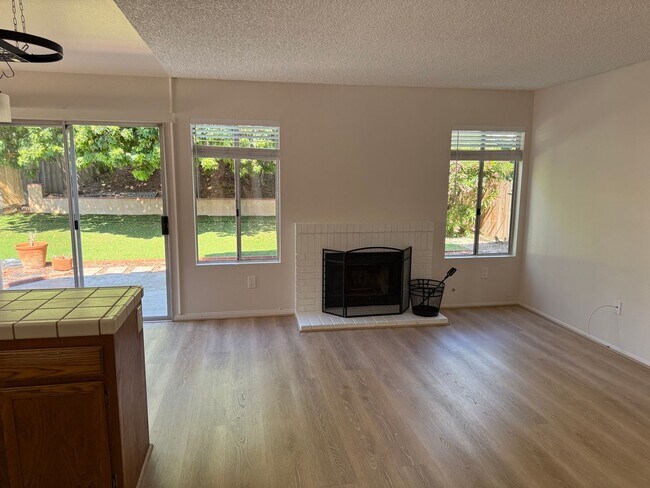 Building Photo - Wonderful 4 Bedroom 2-story Townhome in "F...