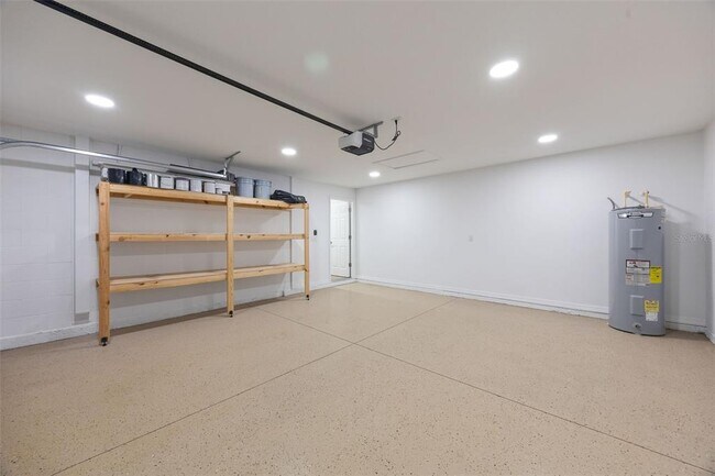 Building Photo - 12401 Streambed Dr