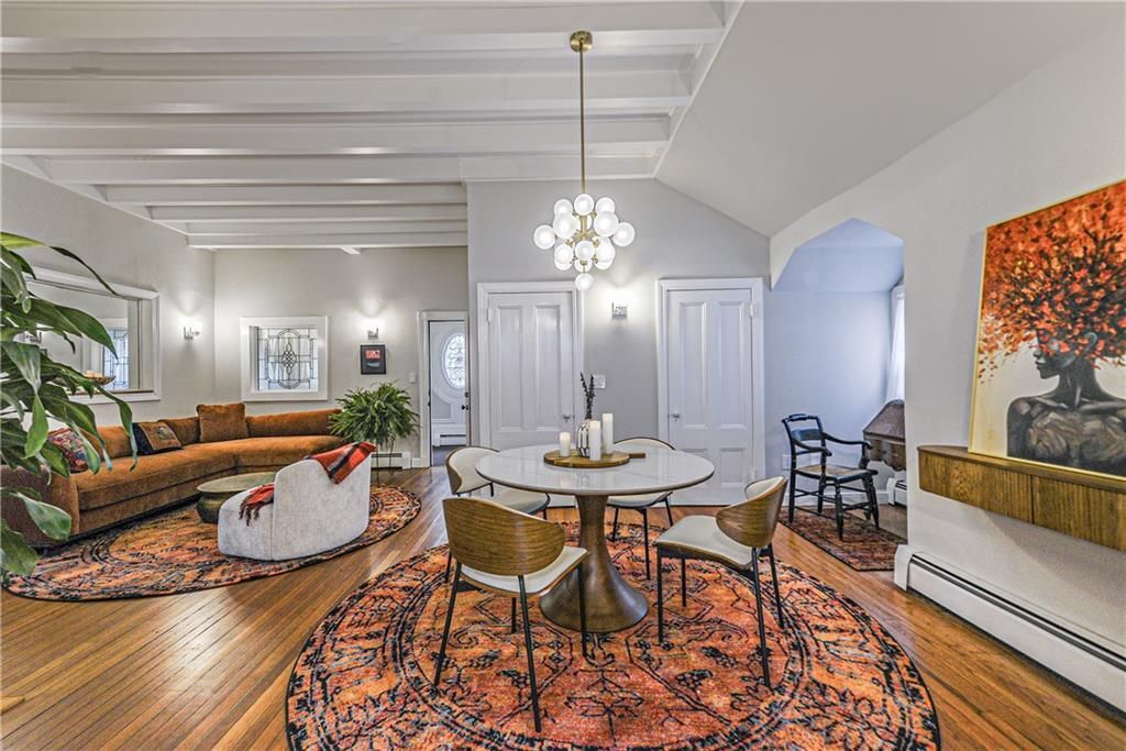 Building Photo - 7 Mt Vernon St