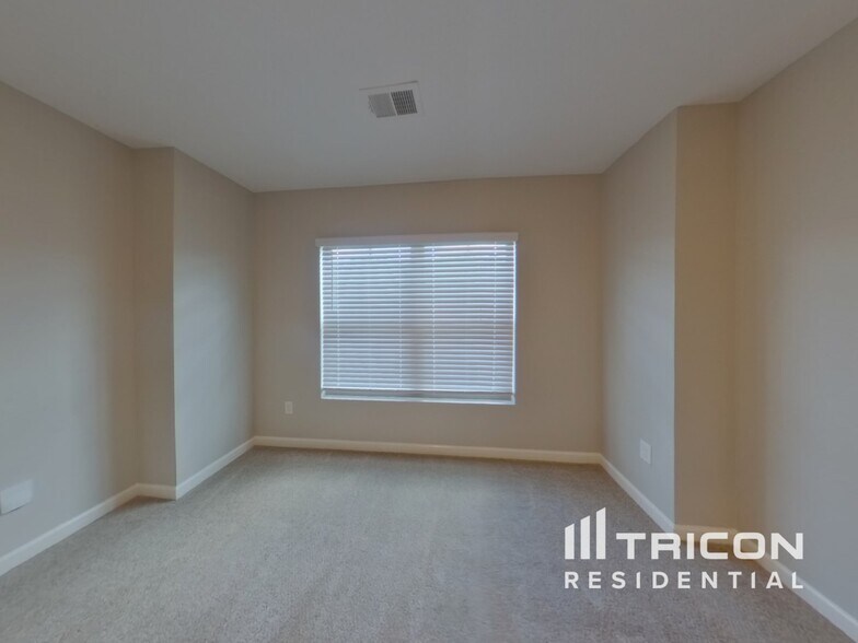 Building Photo - 110 Bridgemill Dr