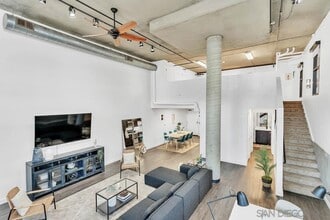 Building Photo - 777 Sixth Ave