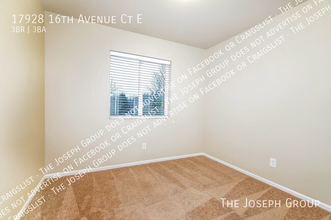 Building Photo - 17928 16th Ave Ct E