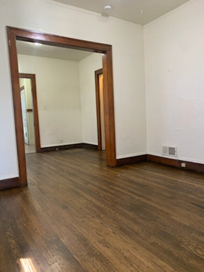 Building Photo - 1217 N Adams