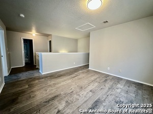 Building Photo - 422 Mahogany Chest