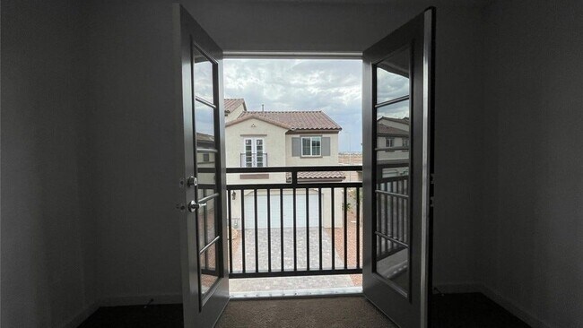 Building Photo - 767 Omaggio Pl