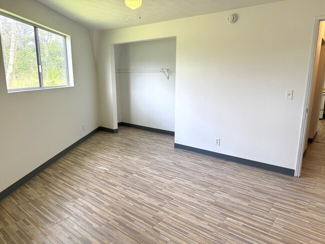 Building Photo - 14-3431-3431 Forest Rd