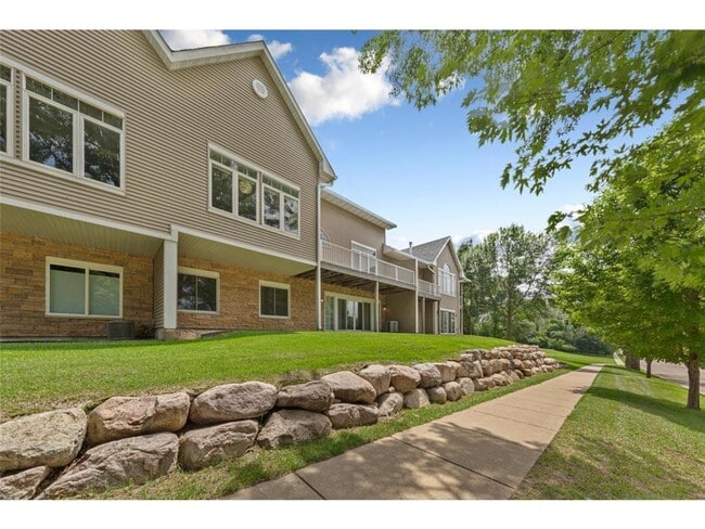 Building Photo - 1128 Shumway Ct