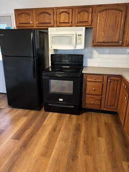 Building Photo - 4523 Susy Ln