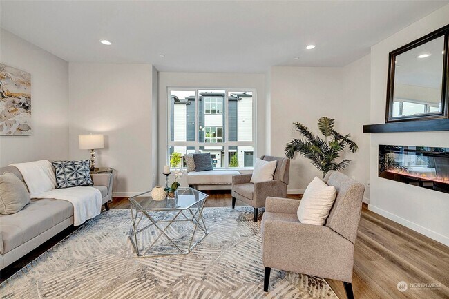 Building Photo - 17347 90th Dr NE