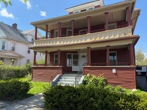 Building Photo - 432 Sumner Ave