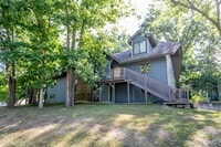 Building Photo - 5 Bed 3 Bath Home