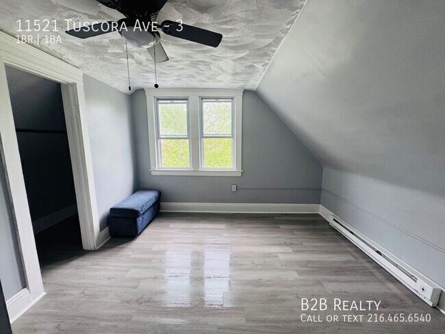 Building Photo - 11521 Tuscora Ave