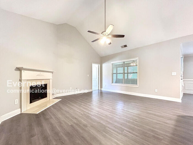 Building Photo - 215 Bridgemill Dr