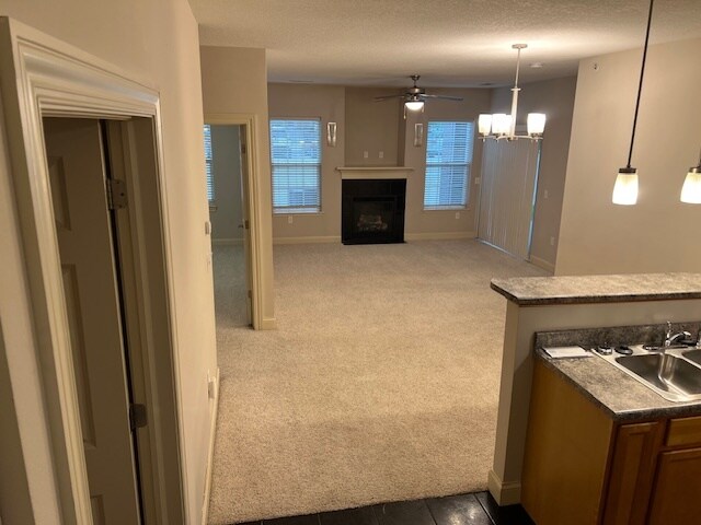 Building Photo - 605 Grandview Ct