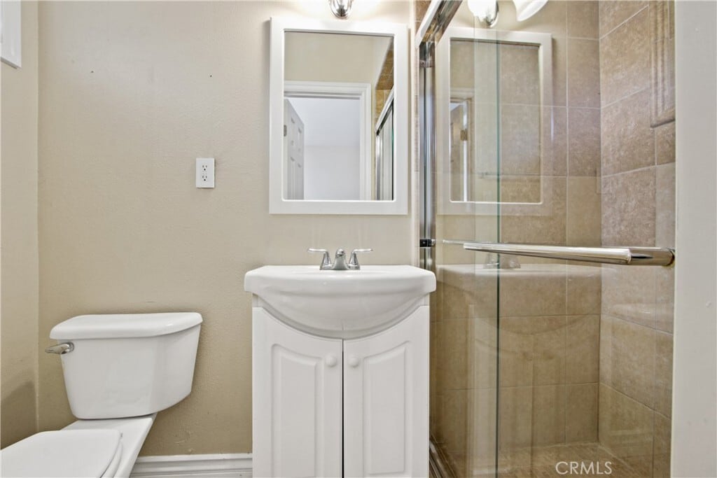 Building Photo - 8725 San Antonio Dr