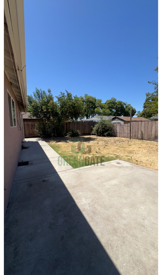 Building Photo - 3 BEDROOM 2 BATH MOVE IN READY IN MODESTO!!