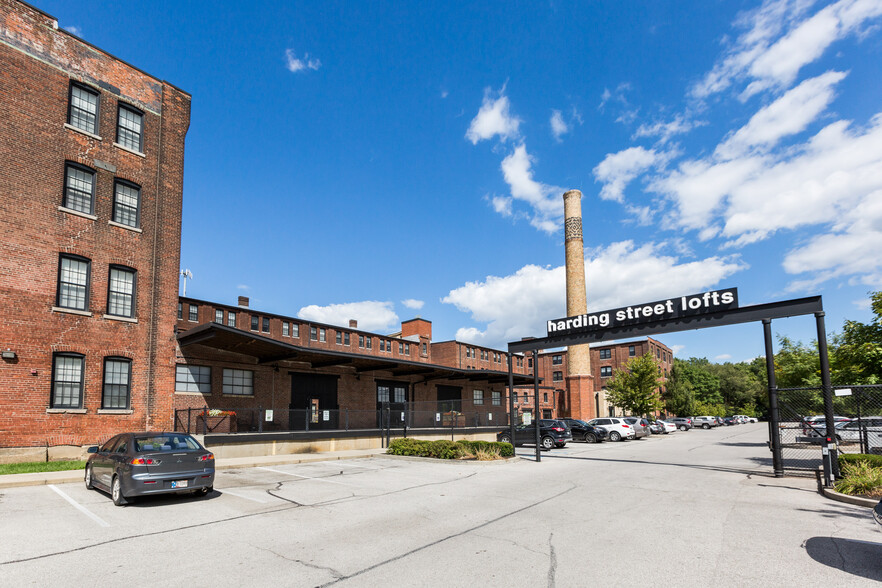 Primary Photo - Harding Street Lofts