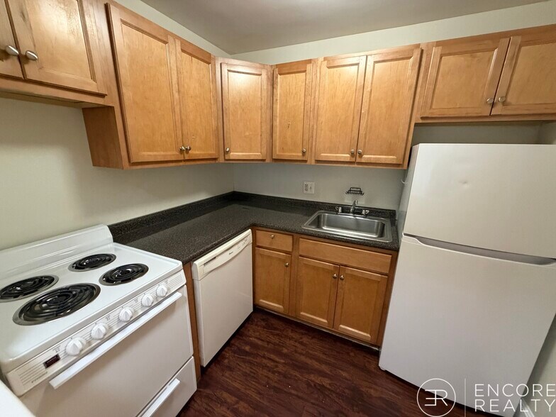 Building Photo - 48 Lancaster Ter