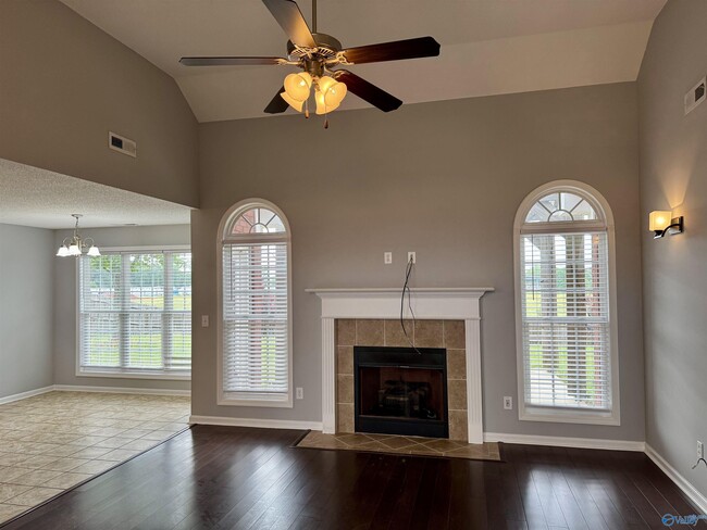 Building Photo - 14606 Eva Cir