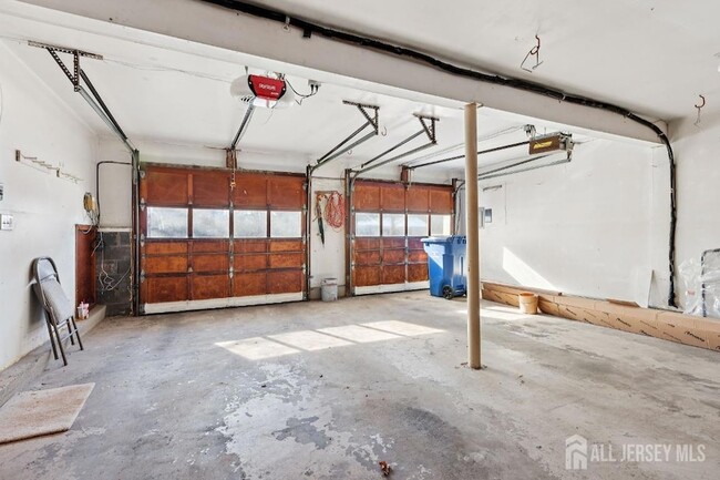 Building Photo - 3 Stafford Dr