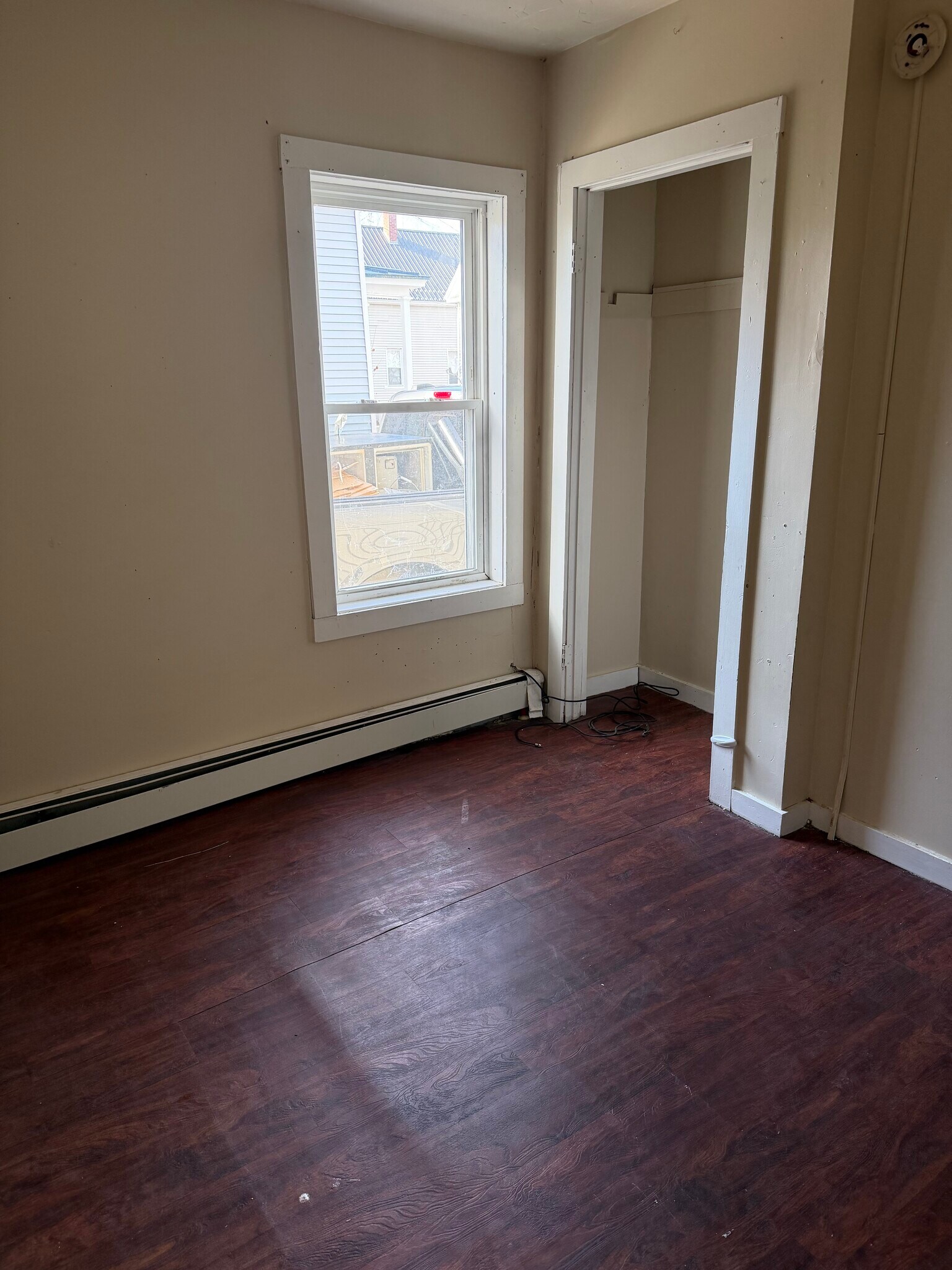 Building Photo - 13 Moores Ct