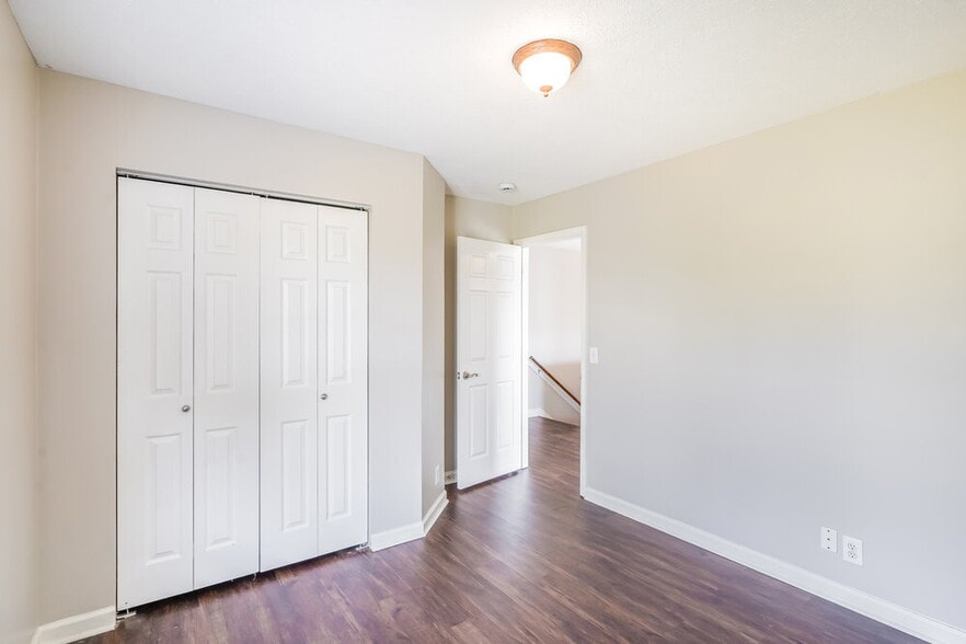 Building Photo - 1701 Stone Hollow Ct