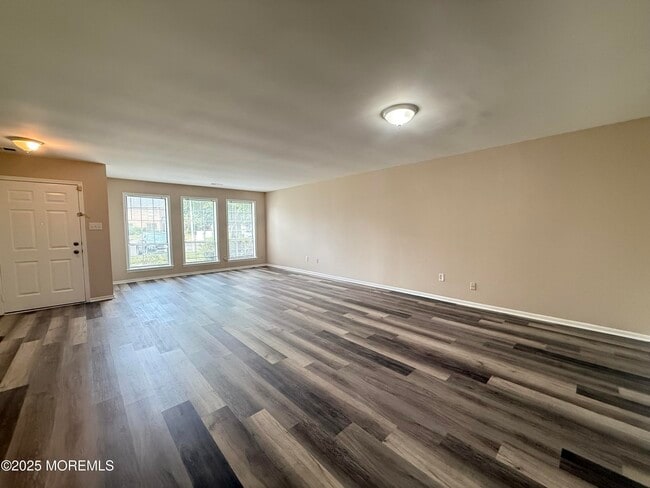 Building Photo - 523 Manchester Pl