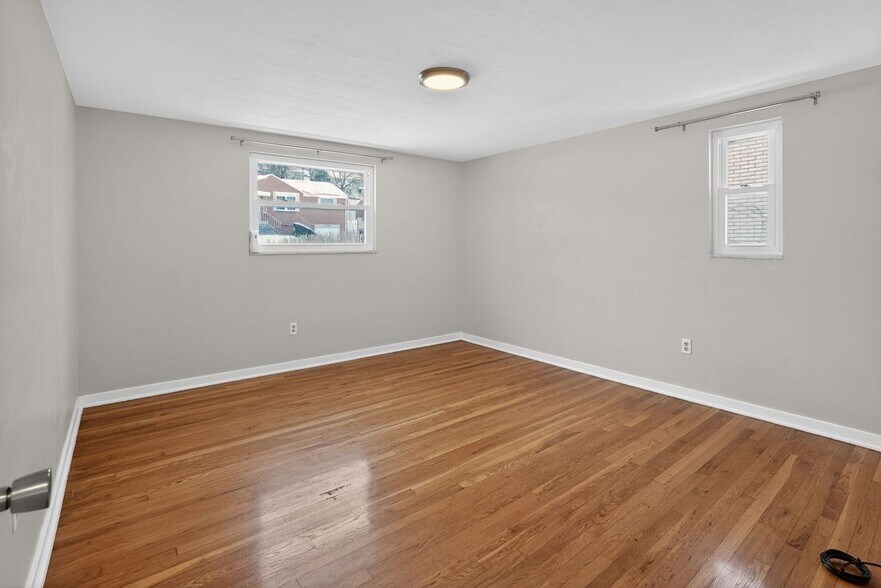 Building Photo - 3341 Recker Dr