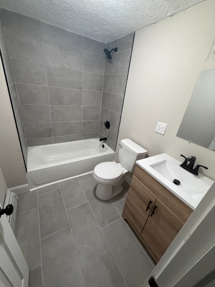 Building Photo - 34269 Sylvia Dr