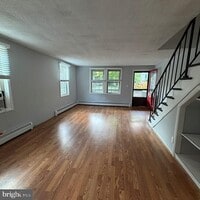 Building Photo - 555 Northbrook Rd