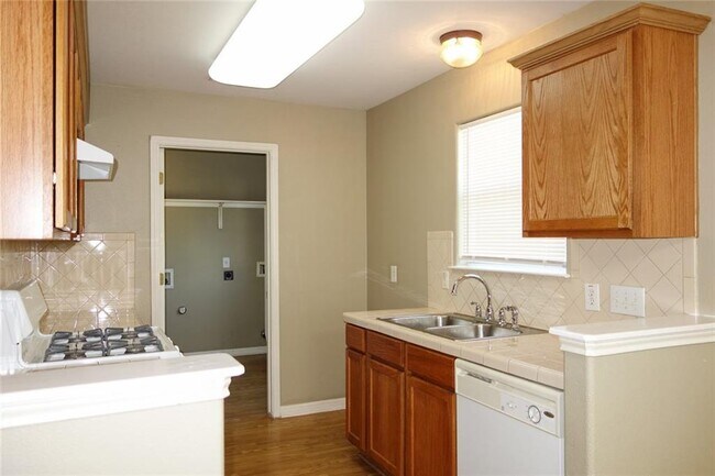 Building Photo - 6308 Perlita Dr