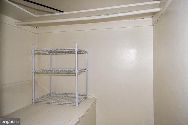 Building Photo - 3132 Martha Custis Dr