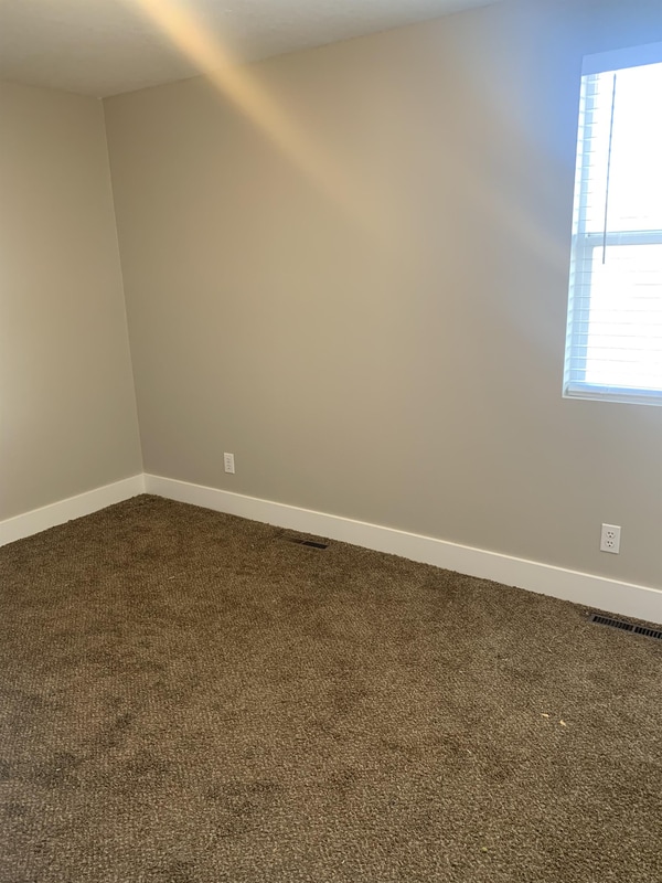 Building Photo - 3498 Valley Heights Dr