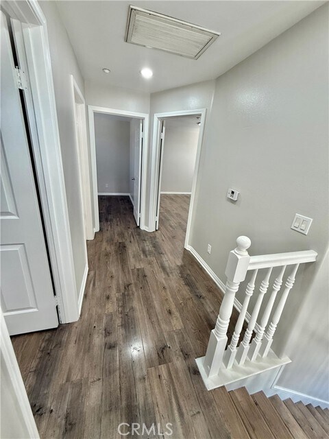 Building Photo - 930 S Charlotte Ave