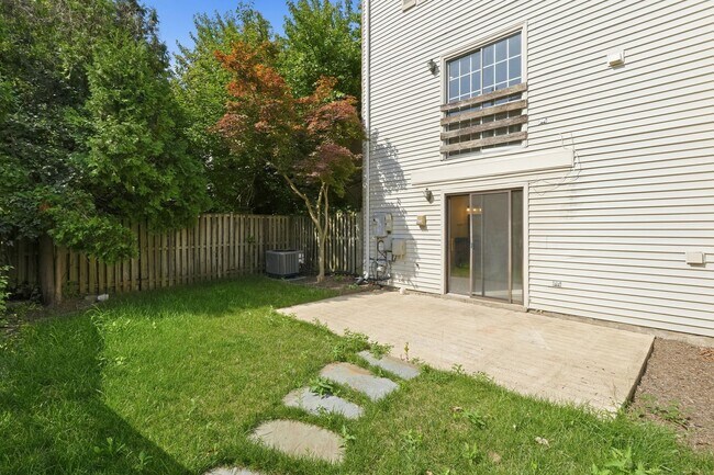 Building Photo - 6012 Crown Royal Cir