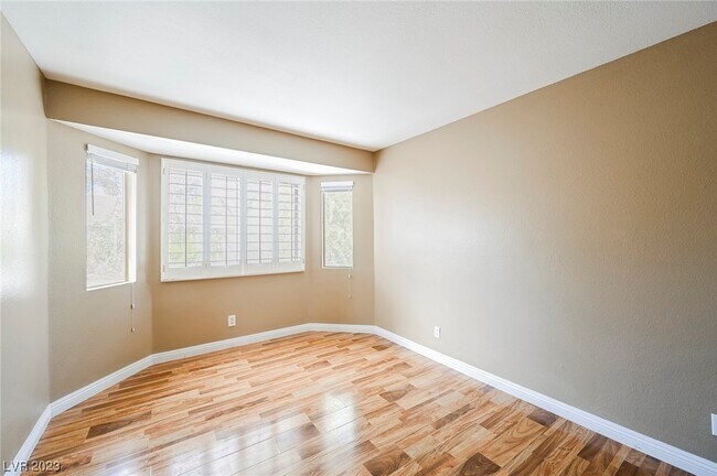 Building Photo - 109 Elegante Way