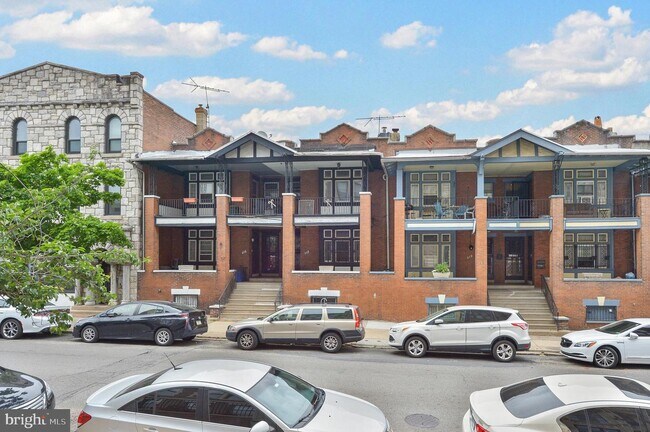Building Photo - 217 S 47th St