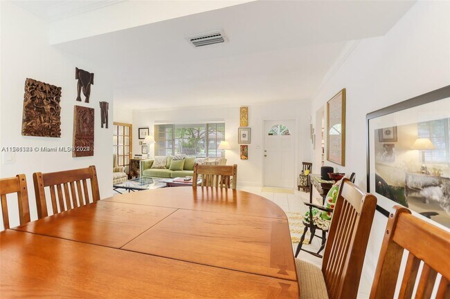 Building Photo - 7548 SW 58th Ave