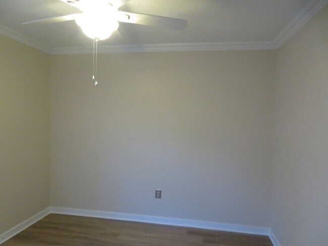 Building Photo - Petersburg Virginia