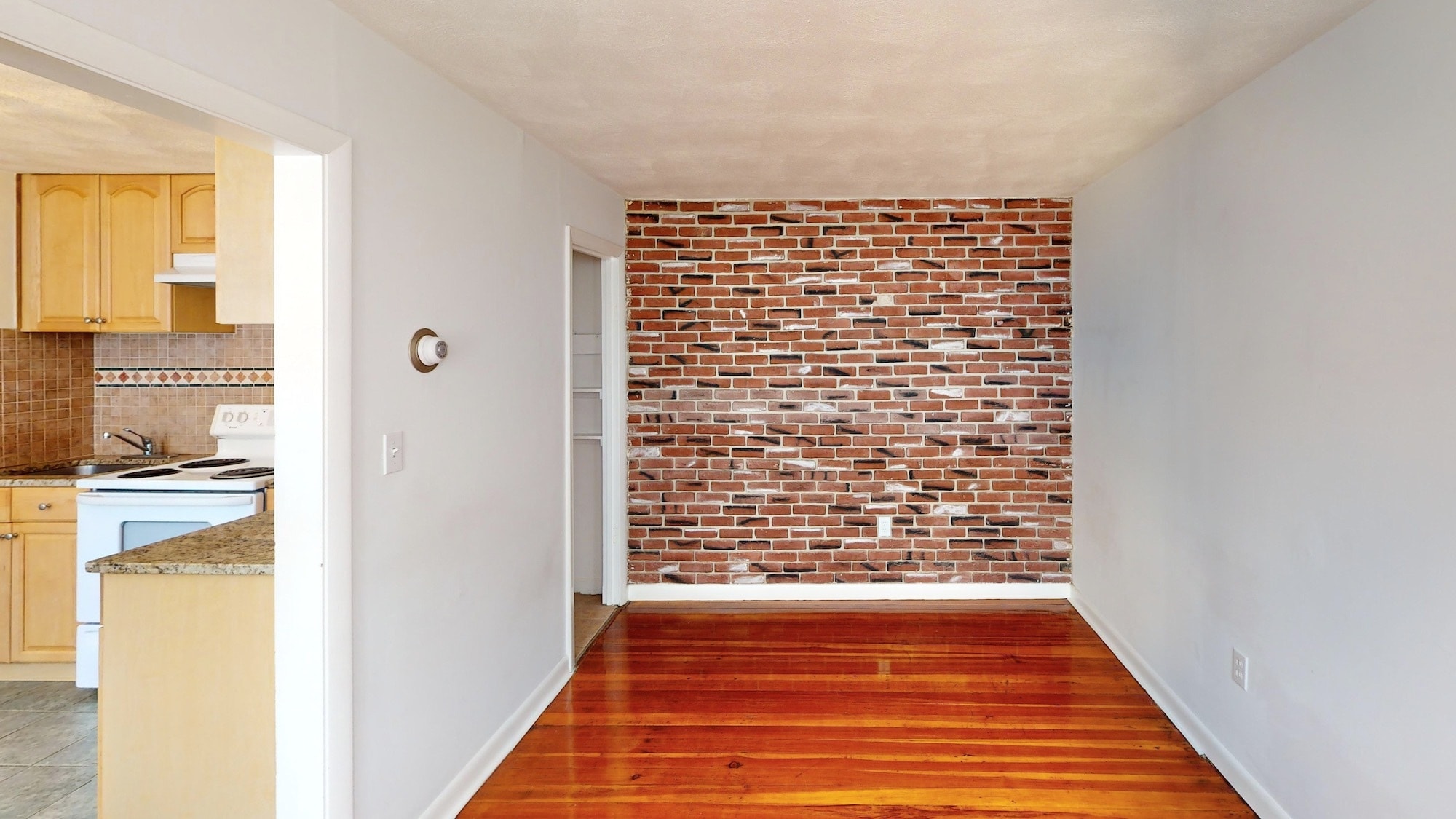 Building Photo - 129 Summer St