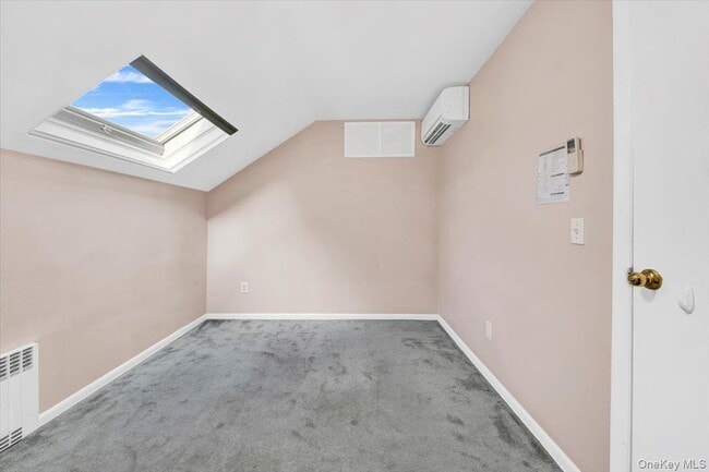 Building Photo - 169 Old Mamaroneck Rd