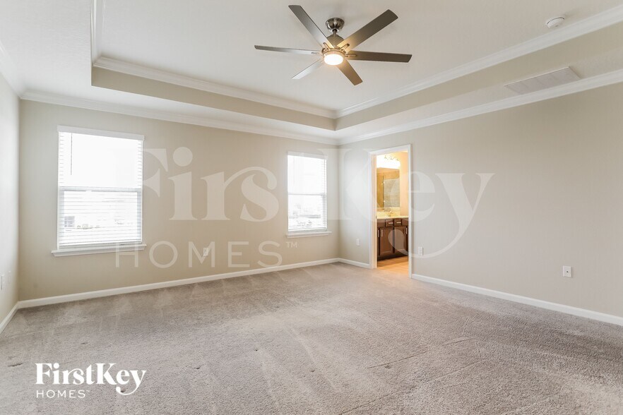 Building Photo - 3999 Heatherbrook Pl