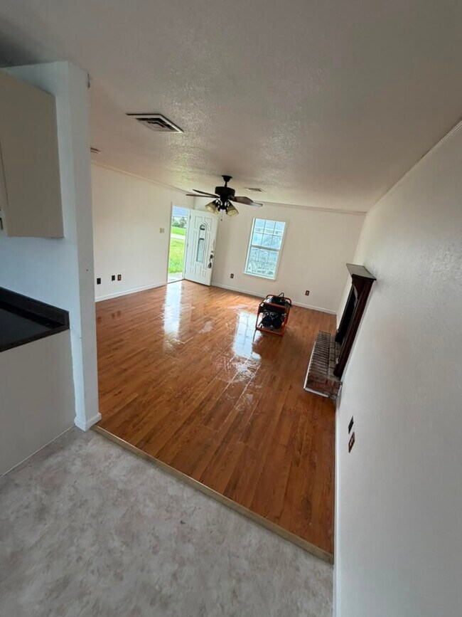 Building Photo - 114 Spanish Cove