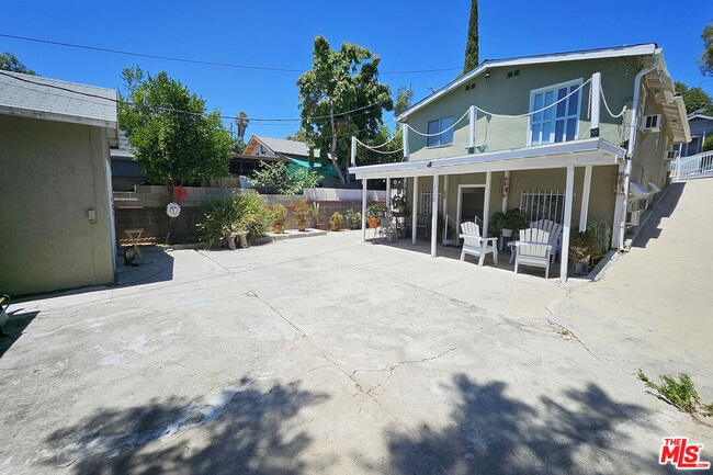 Building Photo - 1718 Grafton St