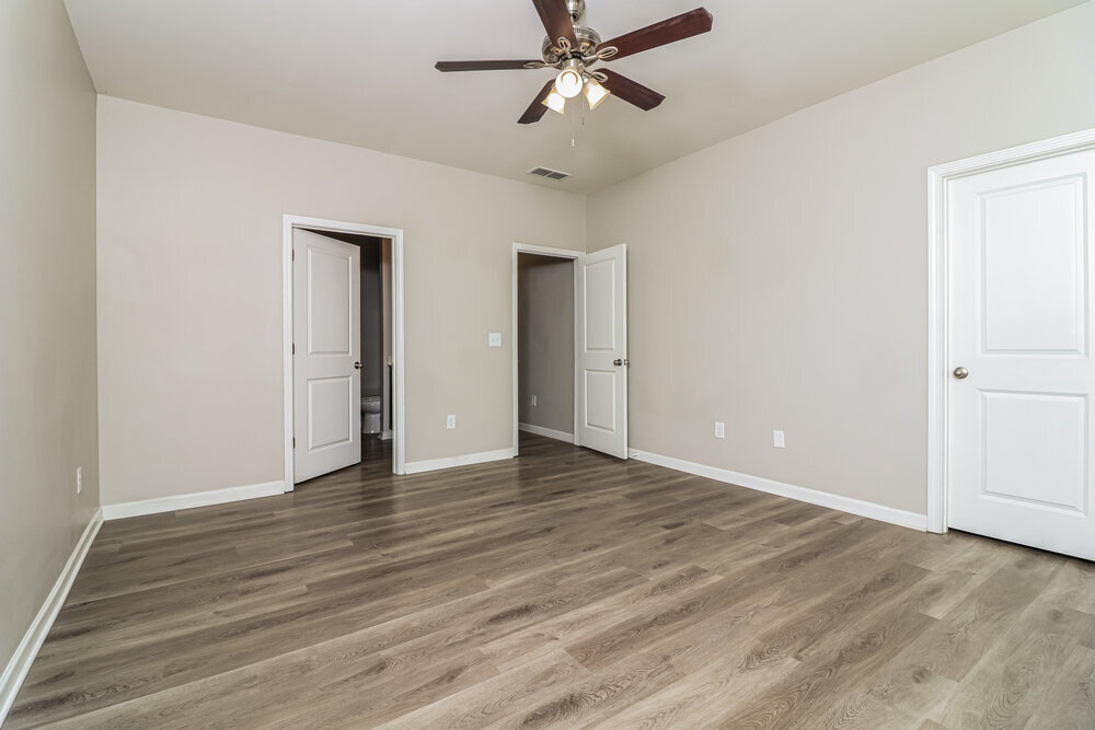 Building Photo - 145 Cottontail Ln