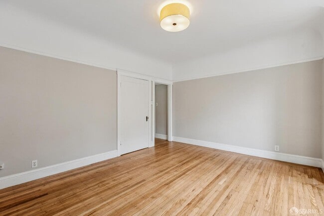 Building Photo - 2888 Folsom St