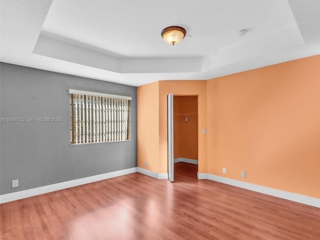 Building Photo - 3878 Tree Top Dr